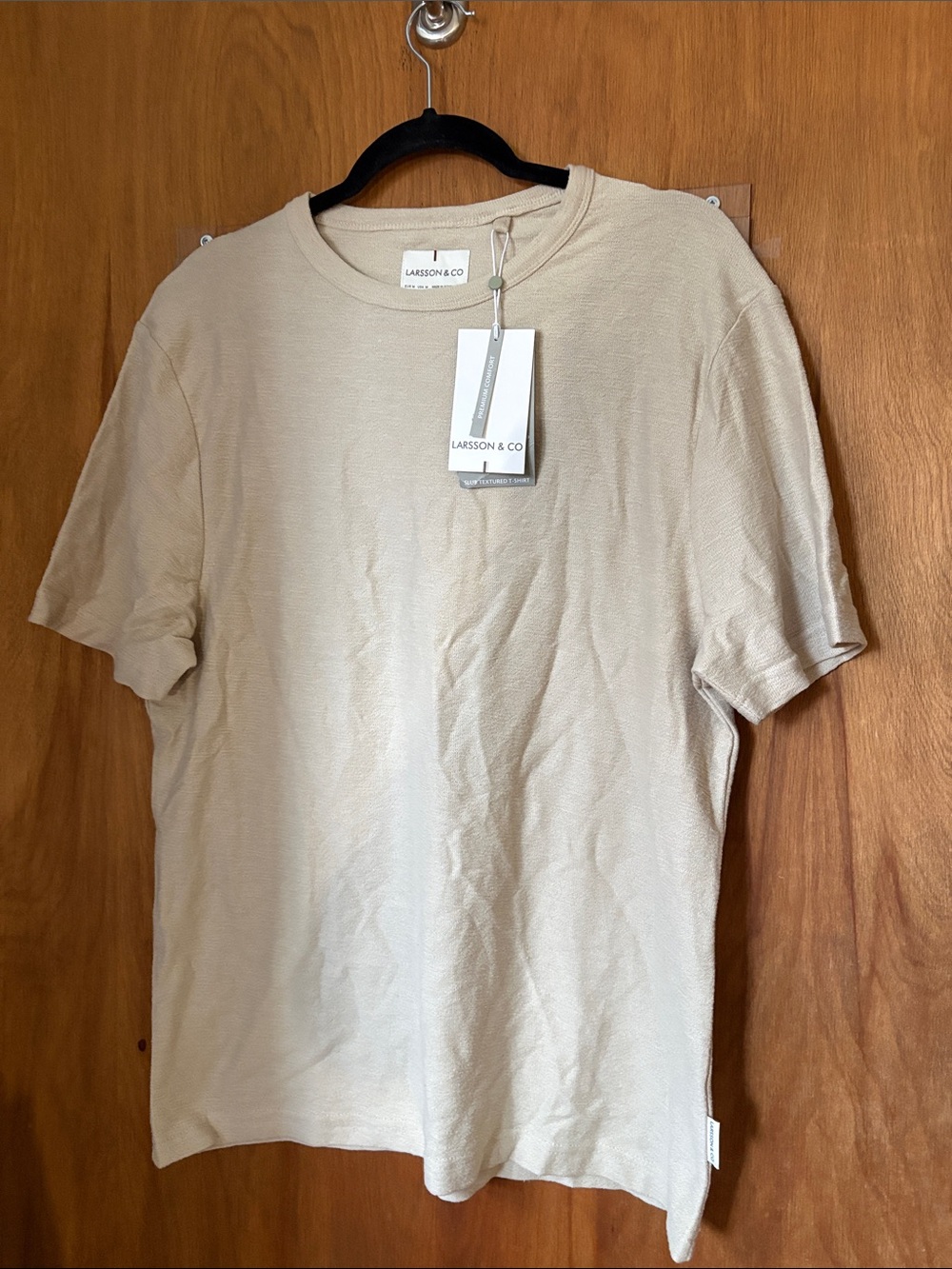 Larsson & Co Men’s Crew Neck T-Shirt in Beige
